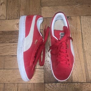 Red Suede Puma’s